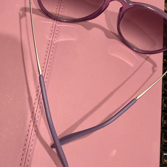 Ray-Ban Violet Sunglasses with Black Case - Picture 13 of 13
